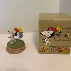 Hallmark Peanuts Love where your headed - Figure